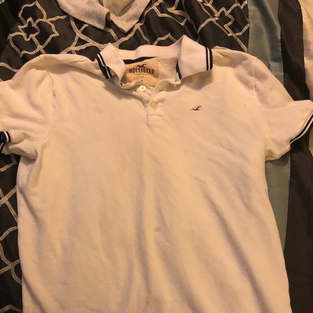 Boy Hollister shirt